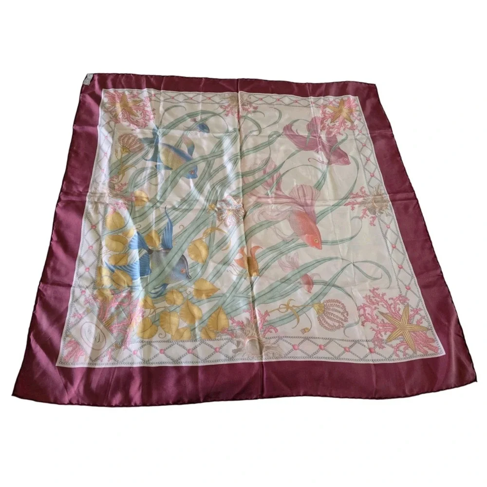 Gucci Vintage Silk Square Scarf Pesci Sea Life Fish - Flaw Color Bleeding 33